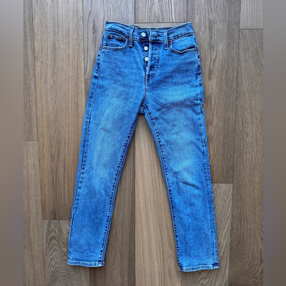Levi’s Women’s Wedgie Straight Jeans